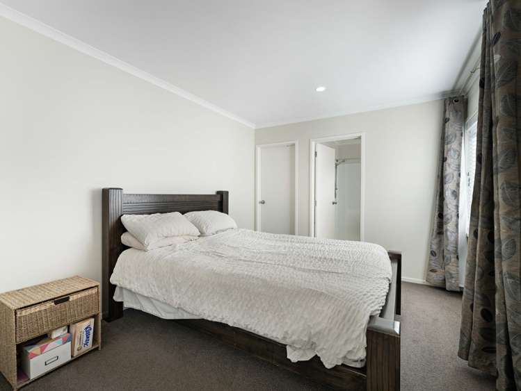 6 Thornton Green Karaka_9