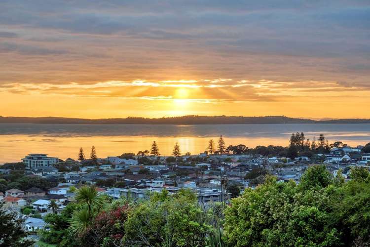 83 West Hoe Heights Orewa_9