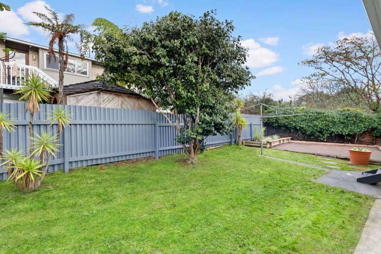 1/3 Rowan Terrace Te Atatu South_15