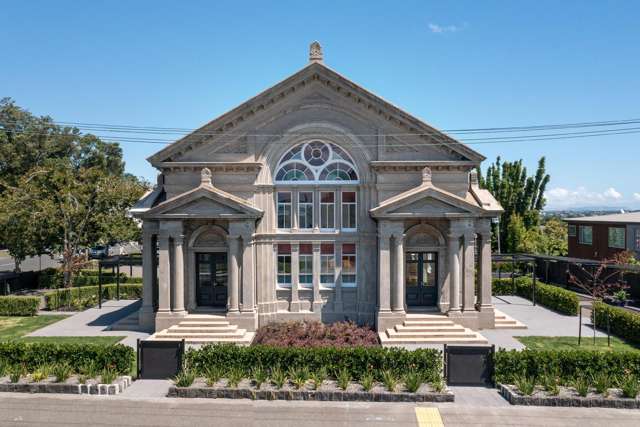 Exceptional craftmanship. Turnkey solution.