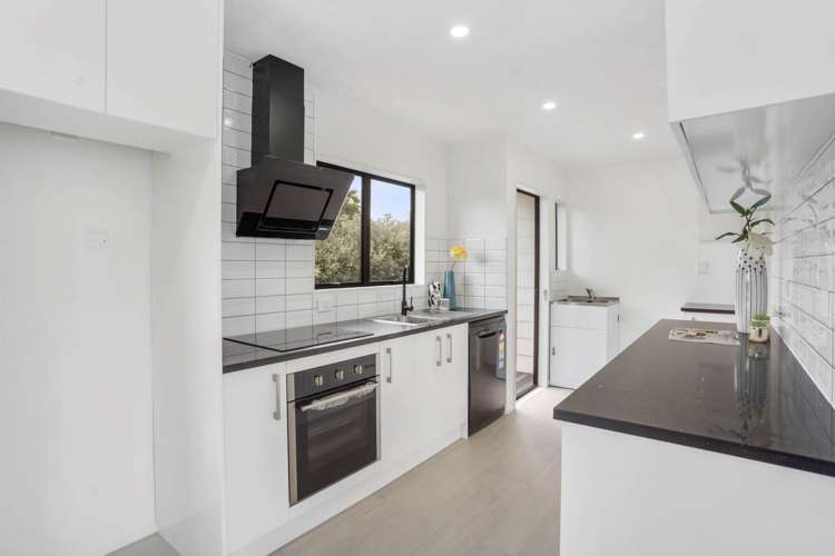 1/34a Helena Street Massey_5