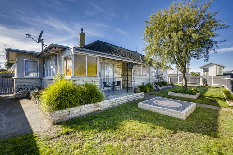 1240 Cunningham Crescent Mayfair_12