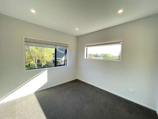 8/8 Valron Road Te Atatu South_4