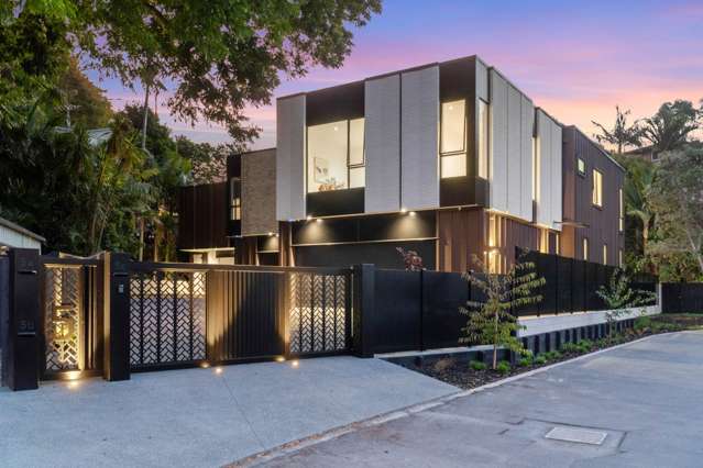 PURE LUXURY, PREMIUM LOCATION