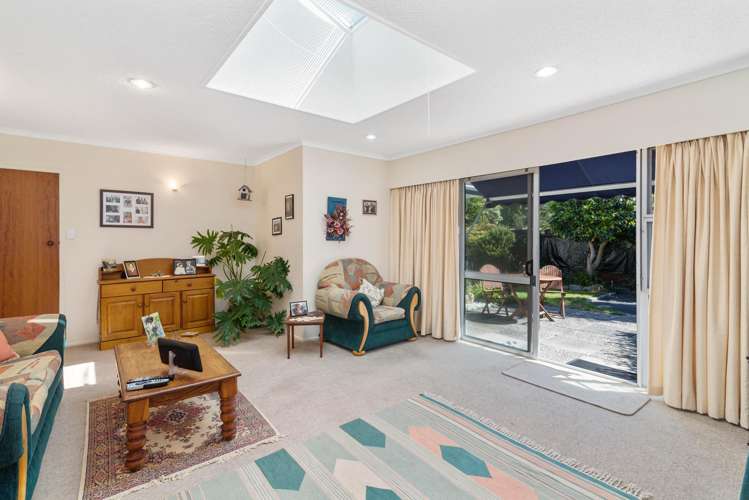 2B Kowhai Street Glenholme_3