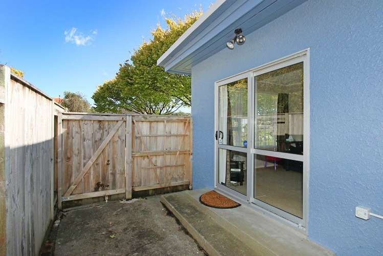 28 Rainforth Street Roslyn_17