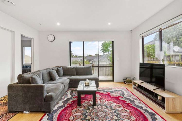 61 Ernie Pinches Street Mount Roskill_1