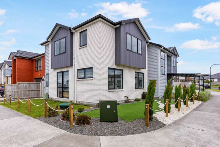 71 Castlebane Drive Flat Bush_8