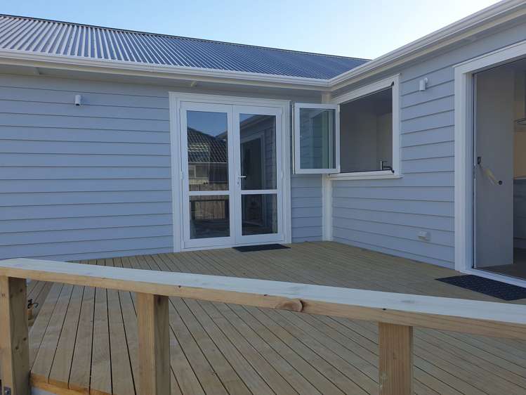 42 Matatua Road Raumati Beach_11