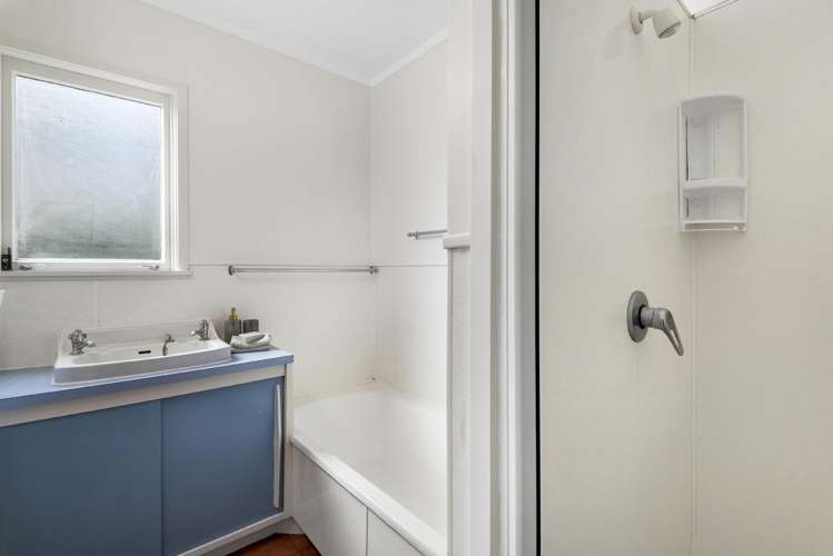 15 Kauri Road Birkenhead_22