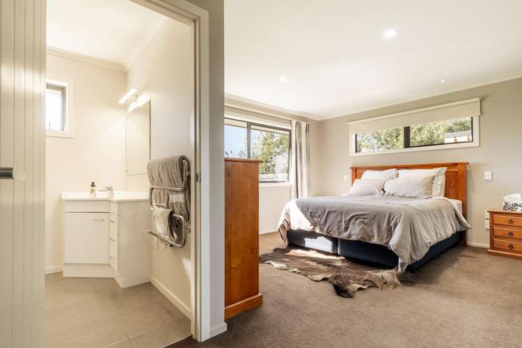 22 Irishman Drive Twizel_16