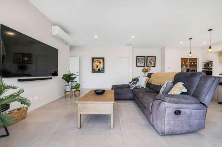 32 Doidge Street Beachlands_14