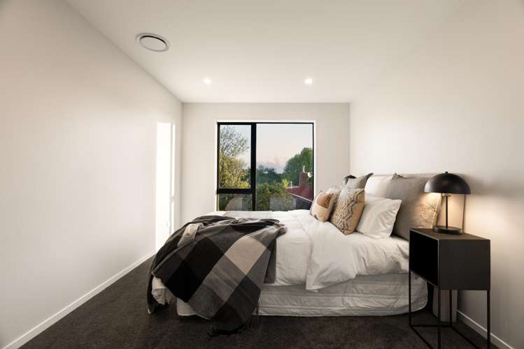 8a Catalina Crescent Forrest Hill_11