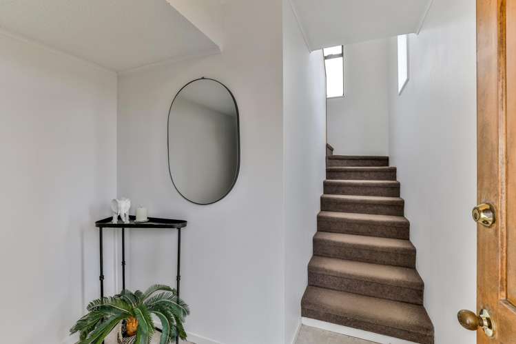 33 Tetrarch Place Totara Vale_2