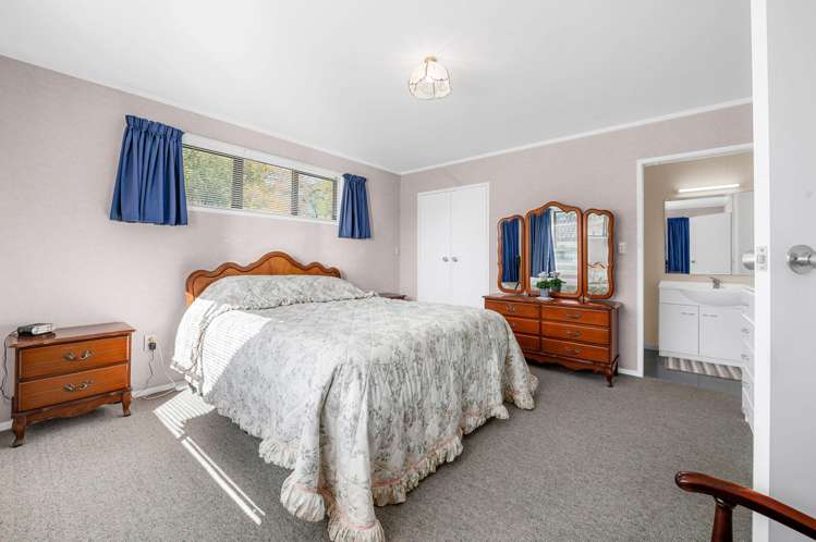 17 Hibiscus Avenue Hamilton Lake_13