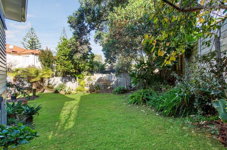 18 Quona Avenue Mount Roskill_2