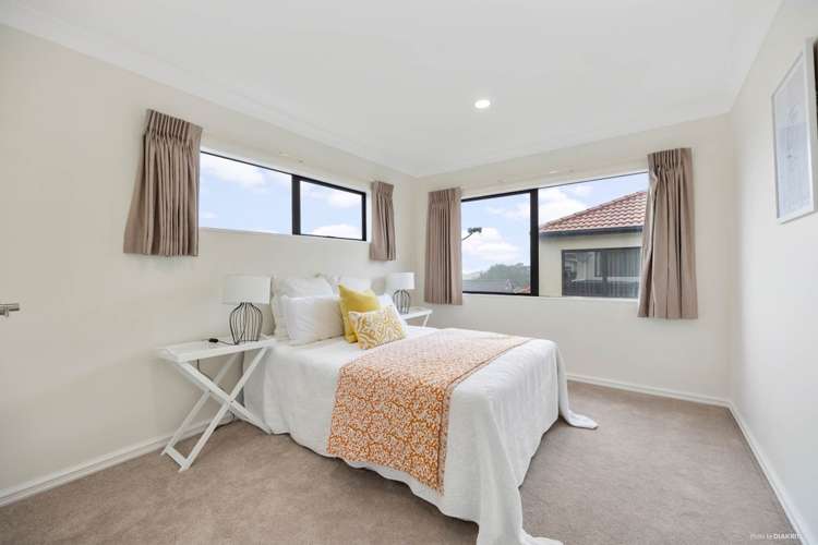1 Askerne Drive Flat Bush_9