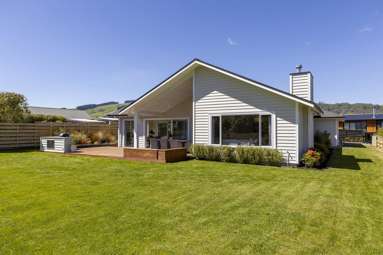 38 Pukeko Way_1