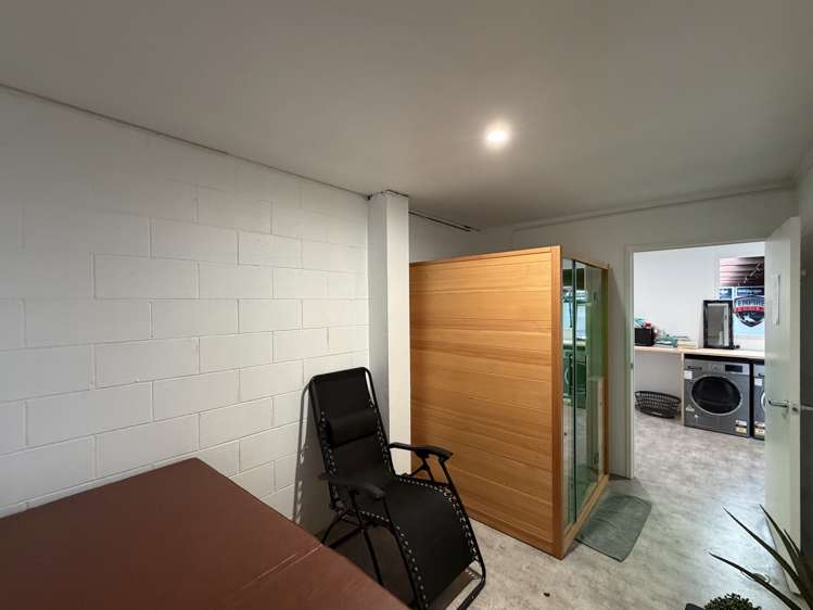 E/249 Moore Street Howick_7