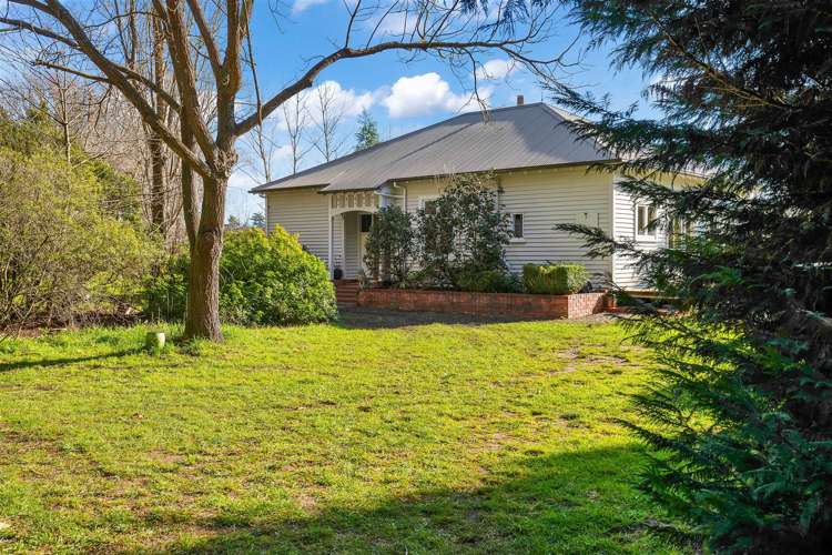 742 Downs Road West Eyreton_19