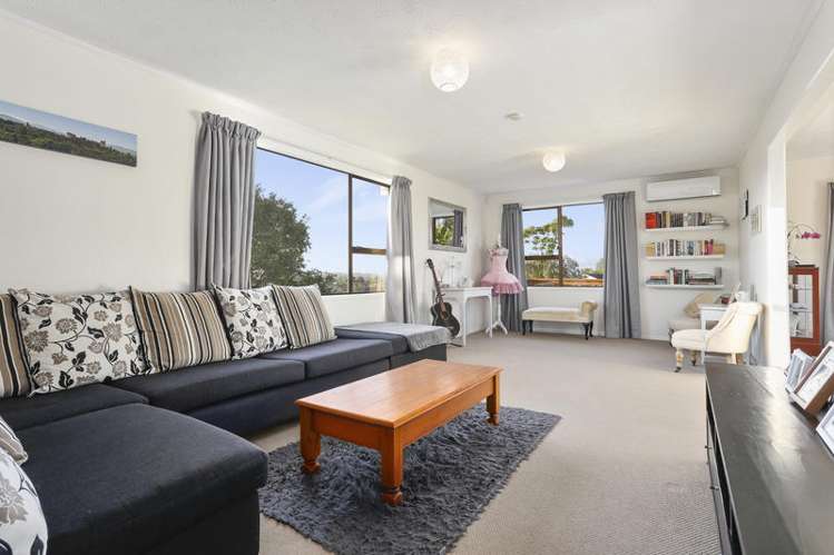 89 Solar Road Glen Eden_8