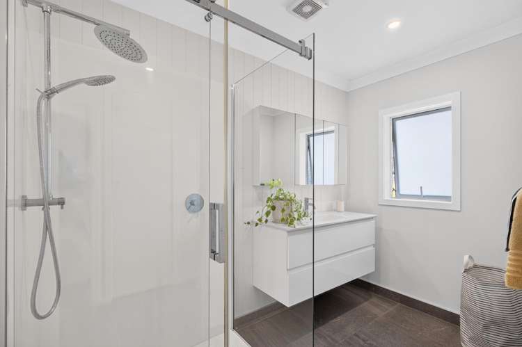 954 Whangaparaoa Road Manly_18