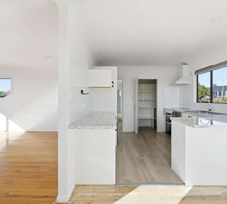 56 Matua Road Matua_9