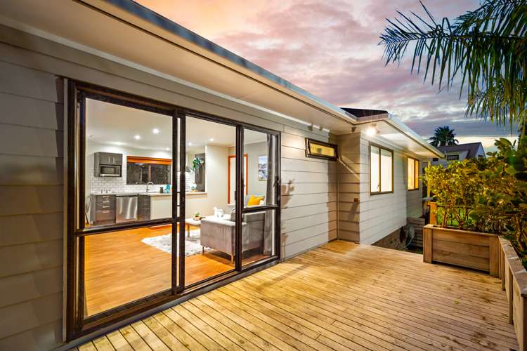 15 Compass Place Te Atatu Peninsula_3