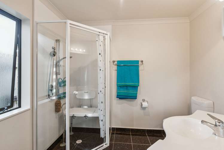 1 Quadrant Heights Paraparaumu_14