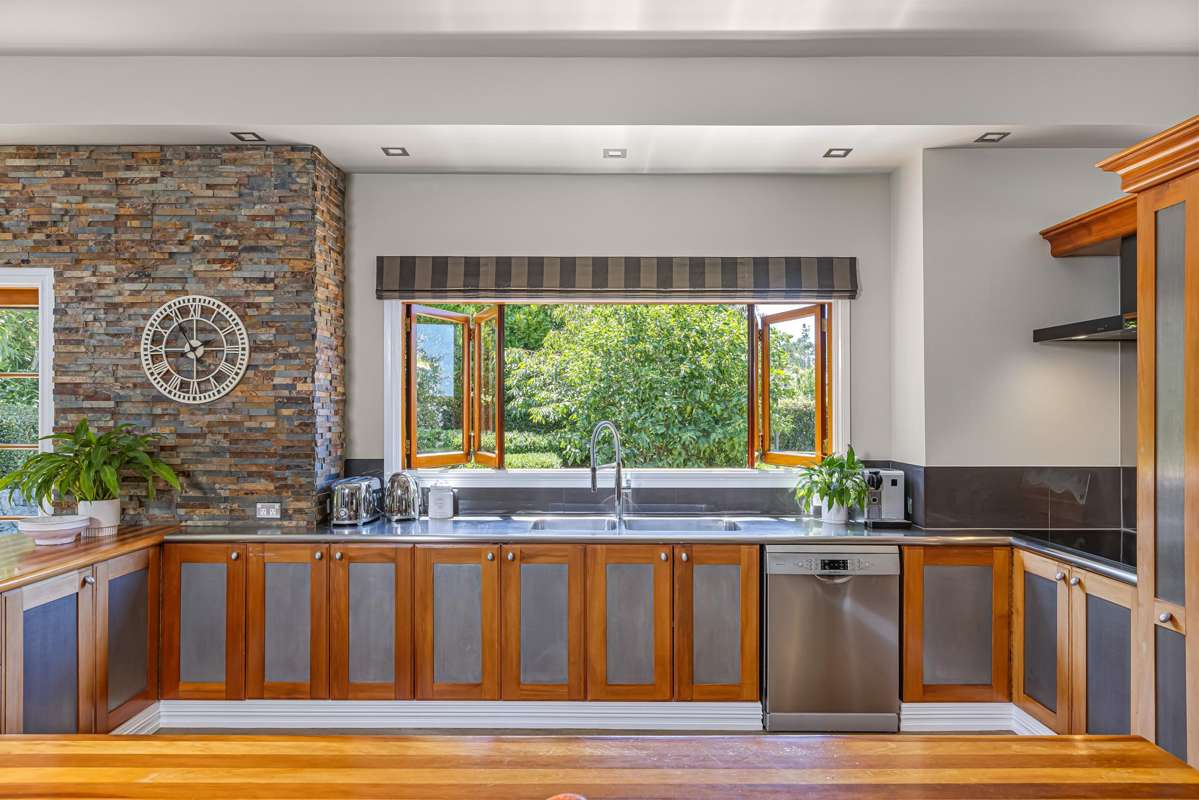 96 Pebble Brook Road_1