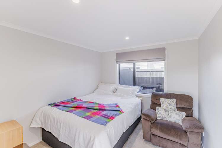 16 Probert Crescent Chartwell_12