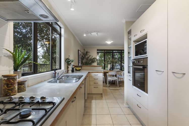 1 Siena Place Te Atatu Peninsula_11