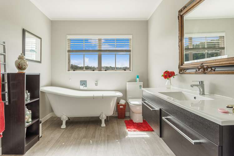 764 Peak Road Helensville_24