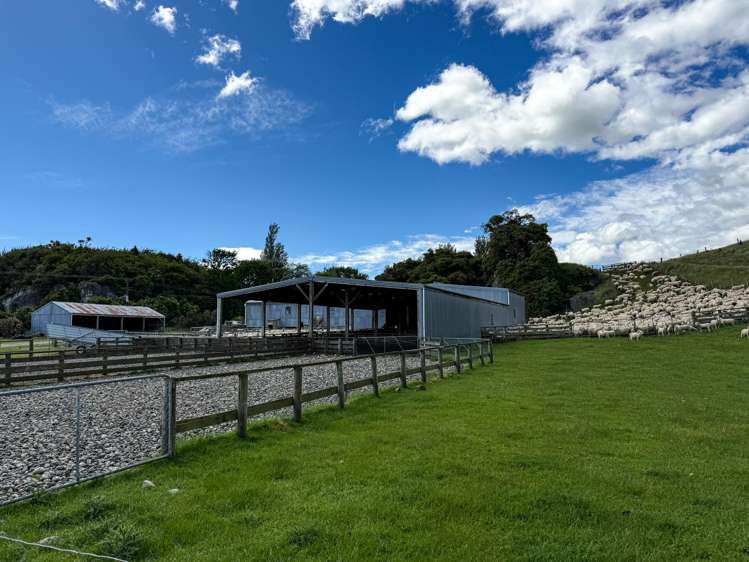 21 Lillburn Valley Road Clifden_6