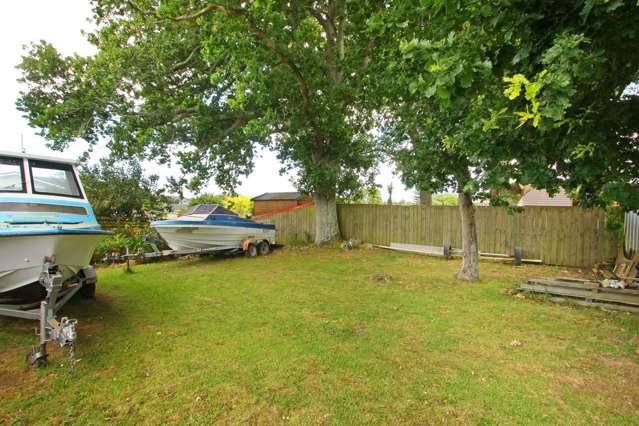 17 Dennis Avenue Hillpark_3