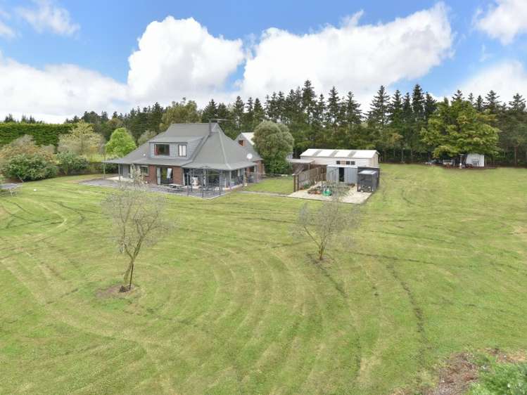 247 O'Roarkes Road Fernside_1