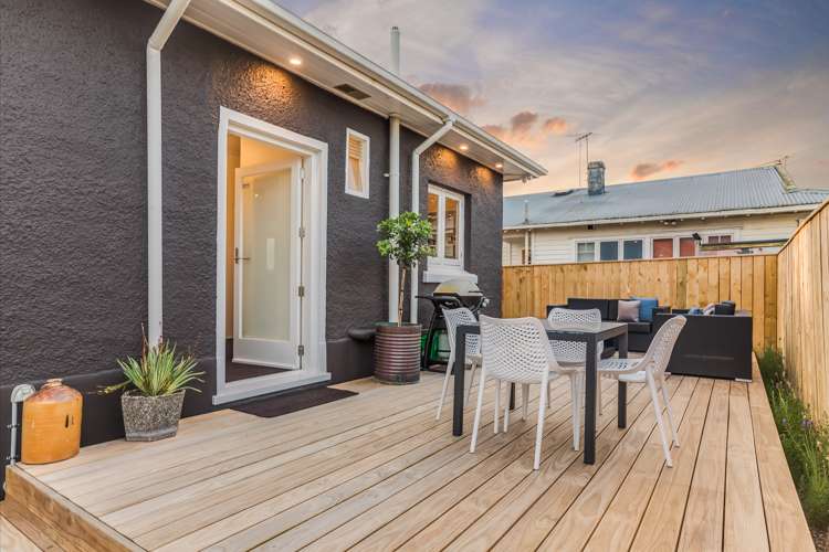 210 Mount Albert Road Sandringham_12