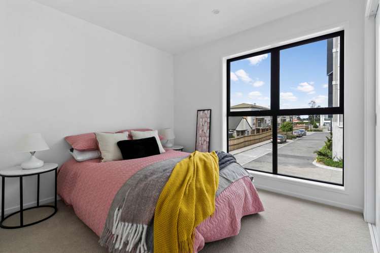 78 Rauemi Way Te Atatu South_6