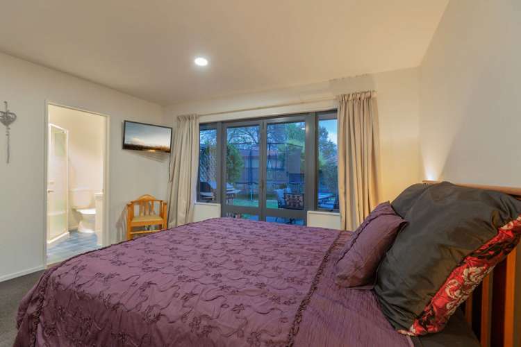 18 Heritage Crescent Richmond_11