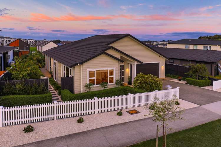 64 Colonial Drive Silverdale_35