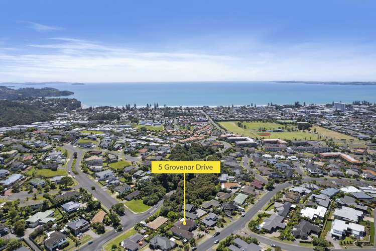 5 Grovenor Drive Orewa_26