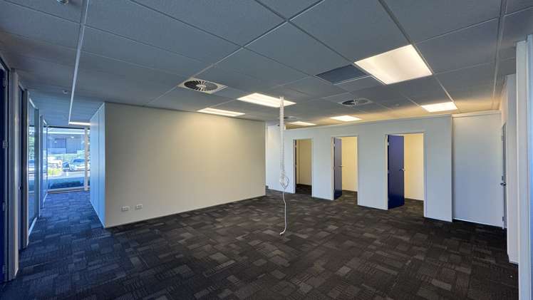 4-8 Pavilion Drive Mangere_9