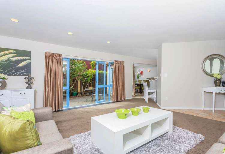 83 Old Lake Road Narrow Neck_7