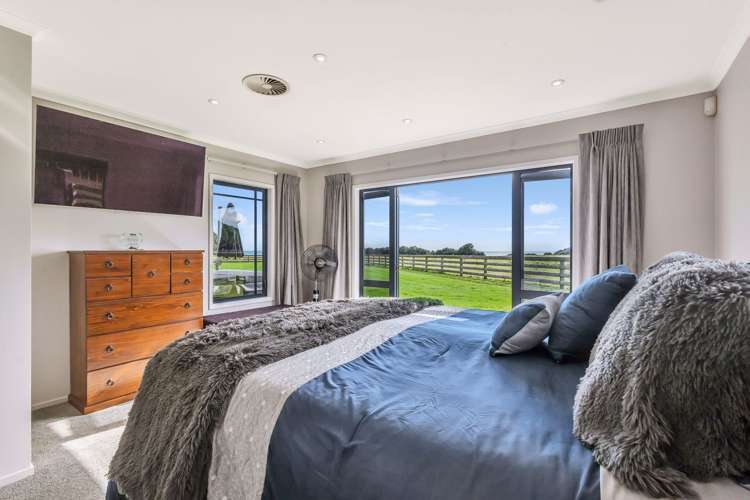 16 Urenui Beach Road Urenui_15