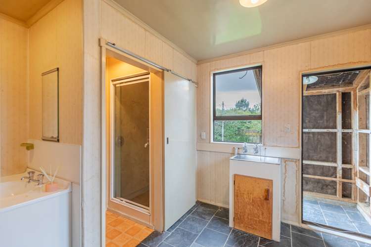 16 Russell Street Otane_11