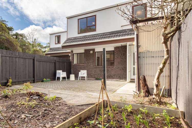 8/75 Delhi Crescent Khandallah_13