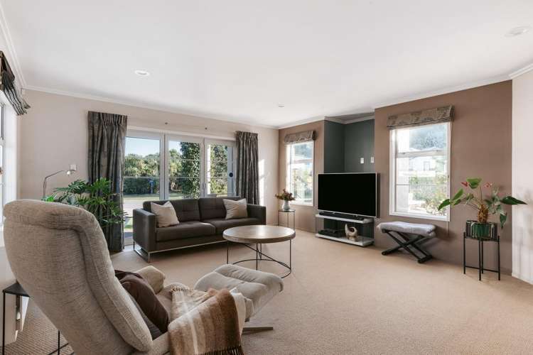 28 Waterways Drive_2