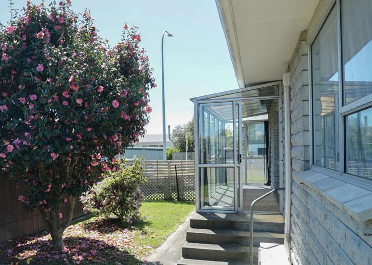 1/3 Hereford Street Stoke_13