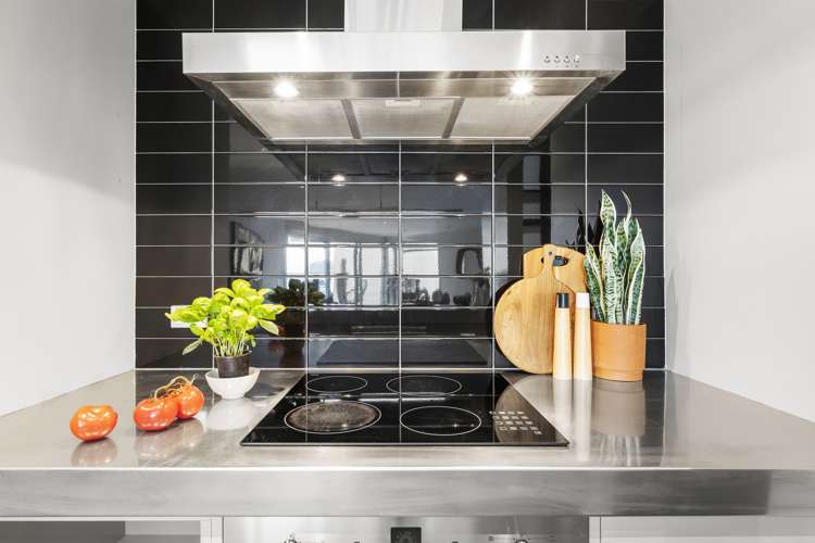 6d/82 Cable Street Te Aro_6