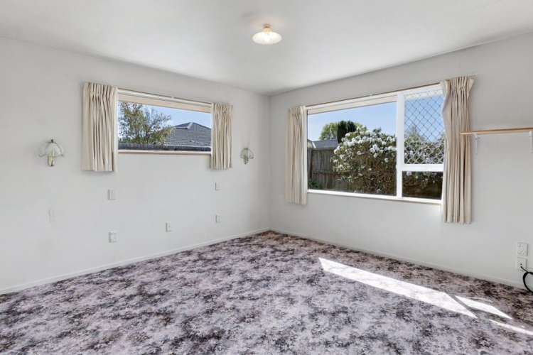 2/61A Strathfield Avenue Dallington_6